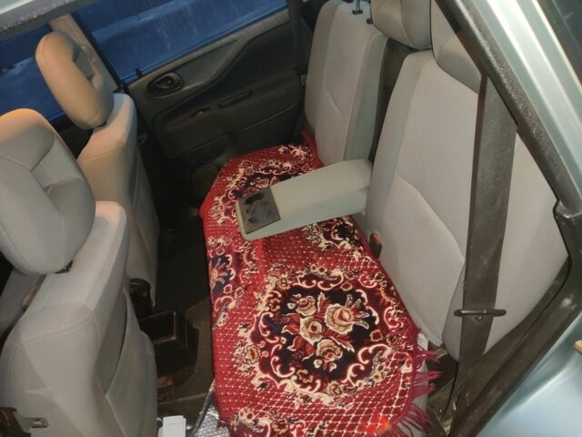 Серый Мицубиси Спейс Стар, объемом двигателя 1.6 л и пробегом 182 тыс. км за 2400 $, фото 2 на Automoto.ua