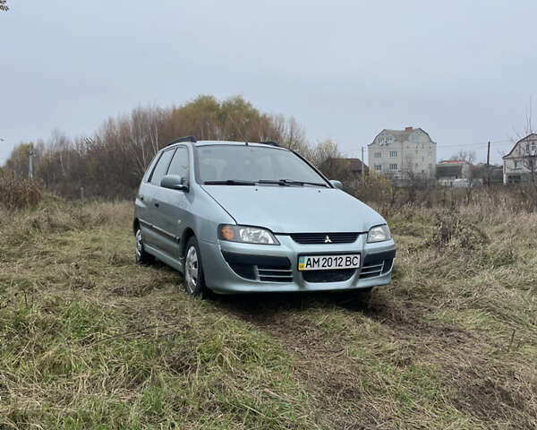 Сірий Міцубісі Спейс Стар, об'ємом двигуна 1.58 л та пробігом 295 тис. км за 2750 $, фото 1 на Automoto.ua