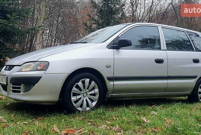 Сірий Міцубісі Спейс Стар, об'ємом двигуна 1.6 л та пробігом 208 тис. км за 3550 $, фото 1 на Automoto.ua