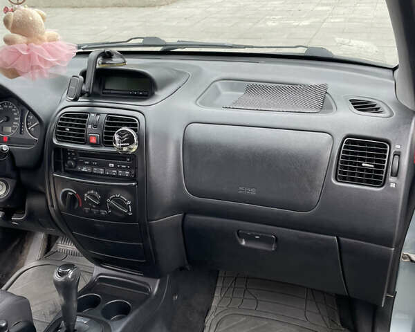 Сірий Міцубісі Спейс Стар, об'ємом двигуна 1.83 л та пробігом 141 тис. км за 4700 $, фото 9 на Automoto.ua