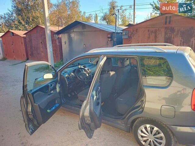 Сірий Міцубісі Спейс Стар, об'ємом двигуна 1.6 л та пробігом 227 тис. км за 3200 $, фото 15 на Automoto.ua