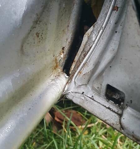 Сірий Міцубісі Спейс Стар, об'ємом двигуна 1.6 л та пробігом 208 тис. км за 3550 $, фото 24 на Automoto.ua