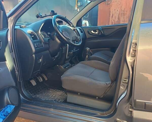 Сірий Міцубісі Спейс Стар, об'ємом двигуна 1.6 л та пробігом 227 тис. км за 3200 $, фото 14 на Automoto.ua