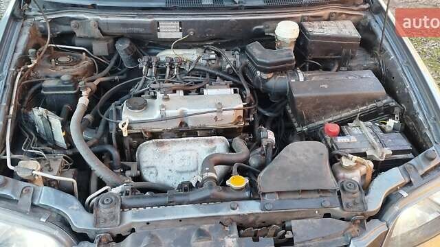 Сірий Міцубісі Спейс Стар, об'ємом двигуна 1.6 л та пробігом 34 тис. км за 3200 $, фото 1 на Automoto.ua