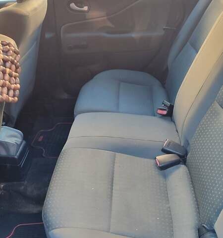 Серый Мицубиси Спейс Стар, объемом двигателя 1.3 л и пробегом 210 тыс. км за 2999 $, фото 16 на Automoto.ua