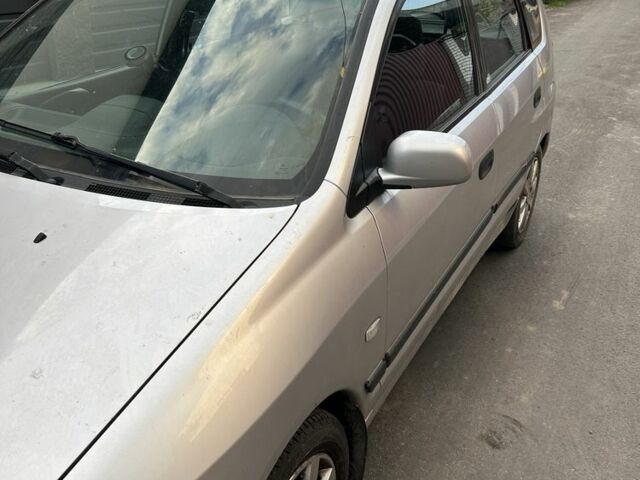 Сірий Міцубісі Спейс Стар, об'ємом двигуна 1.6 л та пробігом 253 тис. км за 4000 $, фото 2 на Automoto.ua