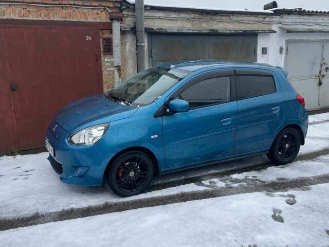 Синій Міцубісі Спейс Стар, об'ємом двигуна 1 л та пробігом 200 тис. км за 5000 $, фото 4 на Automoto.ua