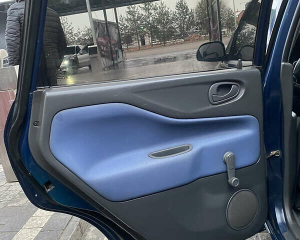 Синій Міцубісі Спейс Стар, об'ємом двигуна 1.3 л та пробігом 320 тис. км за 1900 $, фото 3 на Automoto.ua