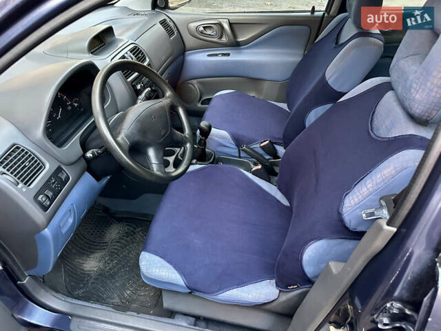 Міцубісі Спейс Стар 2002 у Одесі на Automoto.ua Синій Міцубісі Спейс Стар, об'ємом двигуна 1.58 л та пробігом 226 тис. км за 2400 $, фото 3 на Automoto.ua