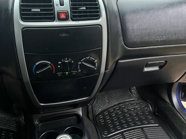 Синий Мицубиси Спейс Стар, объемом двигателя 1.9 л и пробегом 198 тыс. км за 1900 $, фото 17 на Automoto.ua