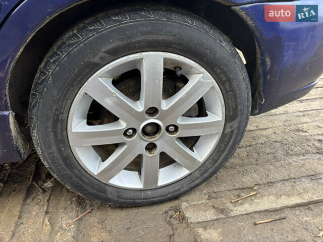 Синій Міцубісі Спейс Стар, об'ємом двигуна 0 л та пробігом 360 тис. км за 2500 $, фото 9 на Automoto.ua