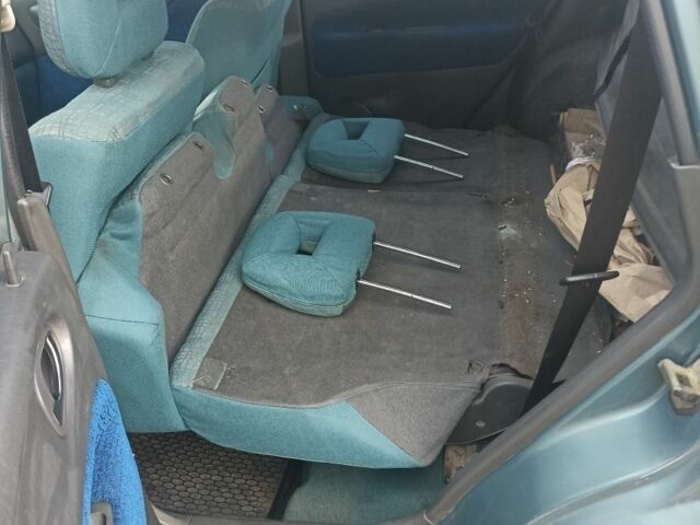 Зелений Міцубісі Спейс Стар, об'ємом двигуна 1.6 л та пробігом 319 тис. км за 1800 $, фото 7 на Automoto.ua