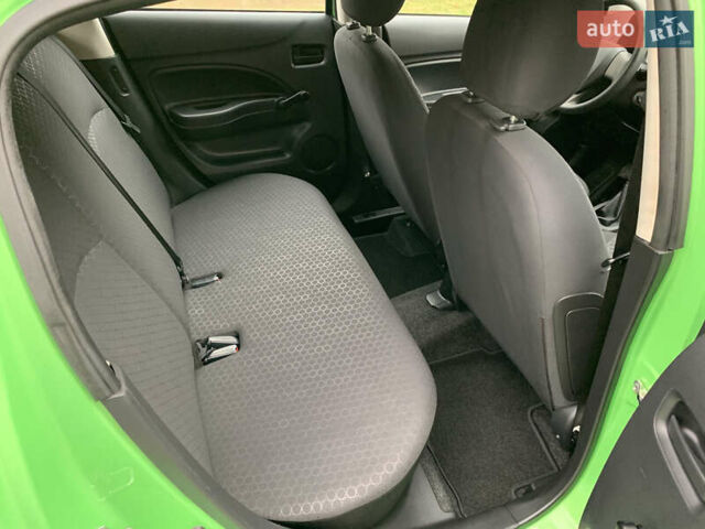 Зелений Міцубісі Спейс Стар, об'ємом двигуна 1 л та пробігом 224 тис. км за 5900 $, фото 14 на Automoto.ua