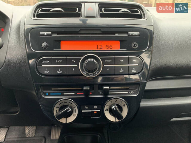 Зелений Міцубісі Спейс Стар, об'ємом двигуна 1 л та пробігом 224 тис. км за 5900 $, фото 12 на Automoto.ua