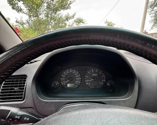 Зеленый Мицубиси Спейс Стар, объемом двигателя 1.83 л и пробегом 155 тыс. км за 3500 $, фото 10 на Automoto.ua