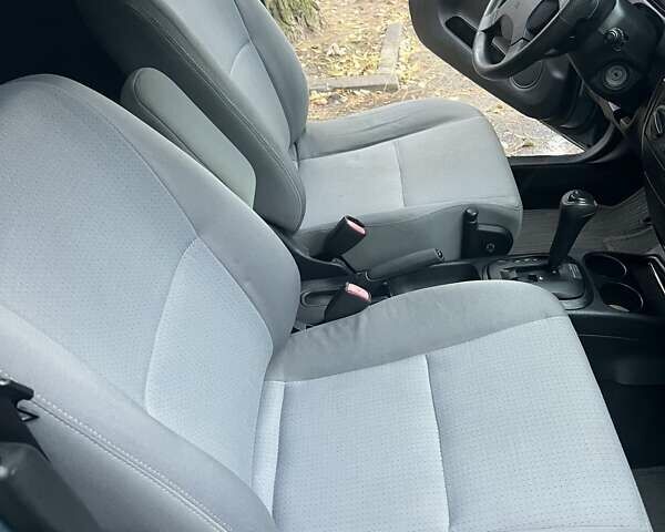 Зеленый Мицубиси Спейс Стар, объемом двигателя 1.8 л и пробегом 307 тыс. км за 3300 $, фото 11 на Automoto.ua