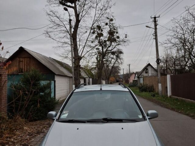 Зелений Міцубісі Спейс Стар, об'ємом двигуна 1.6 л та пробігом 427 тис. км за 2300 $, фото 1 на Automoto.ua