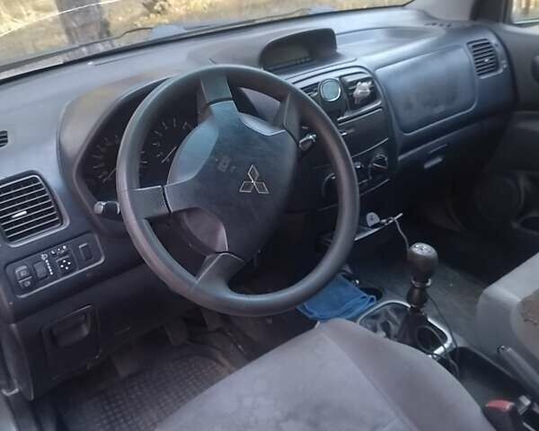 Зеленый Мицубиси Спейс Стар, объемом двигателя 1.58 л и пробегом 330 тыс. км за 3300 $, фото 7 на Automoto.ua