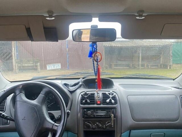 Зеленый Мицубиси Спейс Стар, объемом двигателя 1.3 л и пробегом 280 тыс. км за 1700 $, фото 3 на Automoto.ua