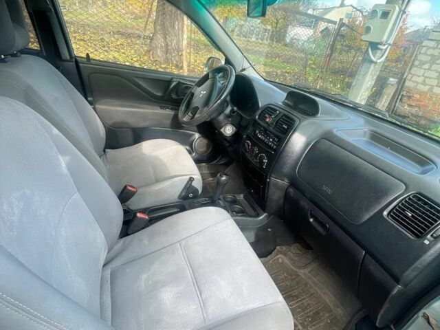 Зеленый Мицубиси Спейс Стар, объемом двигателя 1.8 л и пробегом 1000 тыс. км за 2865 $, фото 3 на Automoto.ua