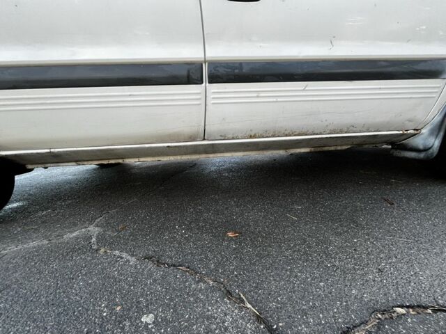 Белый Мицубиси Спейс Вагон, объемом двигателя 2 л и пробегом 3 тыс. км за 1000 $, фото 7 на Automoto.ua