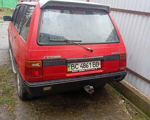 Красный Мицубиси Спейс Вагон, объемом двигателя 2 л и пробегом 100 тыс. км за 900 $, фото 3 на Automoto.ua