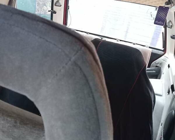 Красный Мицубиси Спейс Вагон, объемом двигателя 1.8 л и пробегом 334 тыс. км за 1350 $, фото 6 на Automoto.ua