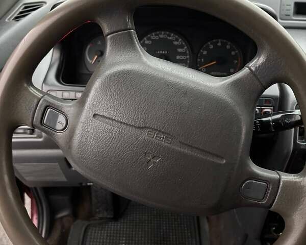 Красный Мицубиси Спейс Вагон, объемом двигателя 2 л и пробегом 480 тыс. км за 3500 $, фото 20 на Automoto.ua