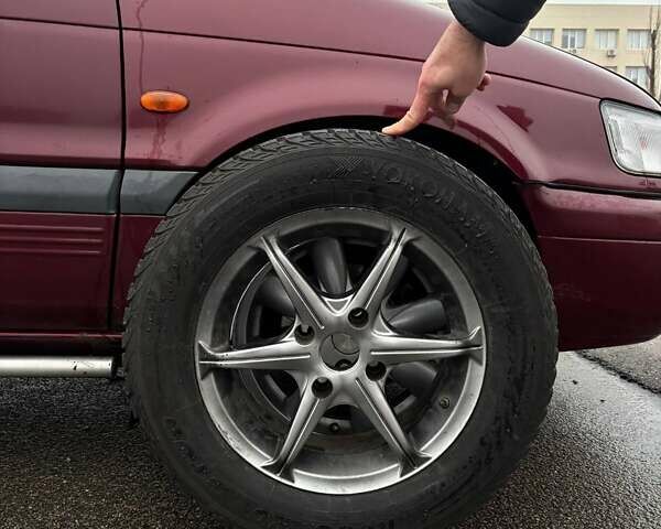 Красный Мицубиси Спейс Вагон, объемом двигателя 2 л и пробегом 480 тыс. км за 3500 $, фото 11 на Automoto.ua