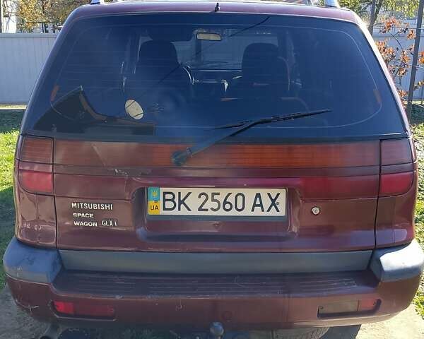 Міцубісі Спейс Вагон 1998 у Івано-Франківську на Automoto.ua Червоний Міцубісі Спейс Вагон, об'ємом двигуна 2 л та пробігом 200 тис. км за 1550 $, фото 12 на Automoto.ua