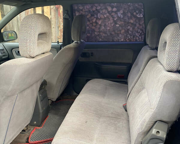 Міцубісі Спейс Вагон, об'ємом двигуна 2 л та пробігом 333 тис. км за 1700 $, фото 7 на Automoto.ua