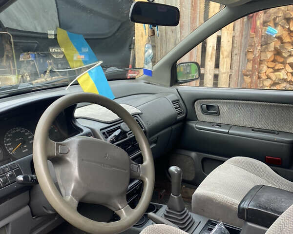 Міцубісі Спейс Вагон, об'ємом двигуна 2 л та пробігом 333 тис. км за 1700 $, фото 5 на Automoto.ua