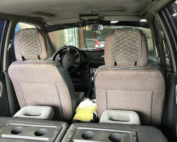 Мицубиси Спейс Вагон 1992 в Одессе на Automoto.ua Серый Мицубиси Спейс Вагон, объемом двигателя 1.8 л и пробегом 449 тыс. км за 2200 $, фото 4 на Automoto.ua