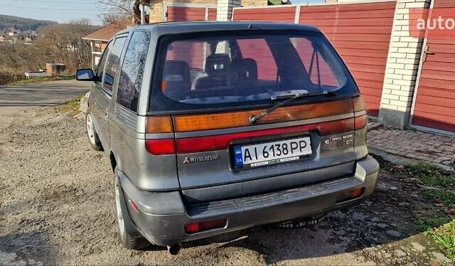 Серый Мицубиси Спейс Вагон, объемом двигателя 1.8 л и пробегом 410 тыс. км за 2000 $, фото 5 на Automoto.ua