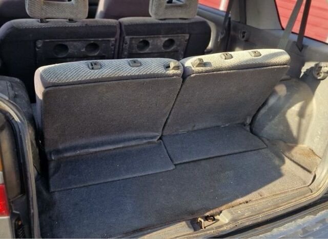 Сірий Міцубісі Спейс Вагон, об'ємом двигуна 1.8 л та пробігом 410 тис. км за 2000 $, фото 16 на Automoto.ua