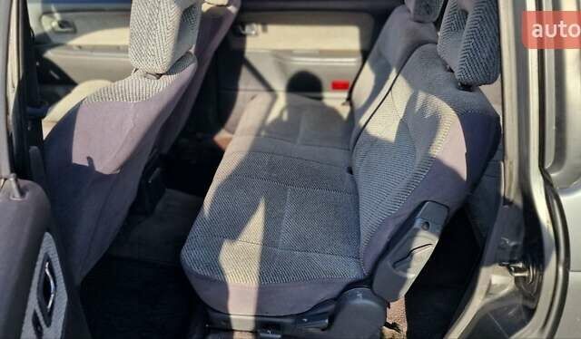 Серый Мицубиси Спейс Вагон, объемом двигателя 1.8 л и пробегом 410 тыс. км за 2000 $, фото 21 на Automoto.ua