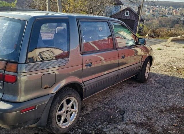 Сірий Міцубісі Спейс Вагон, об'ємом двигуна 1.8 л та пробігом 410 тис. км за 2000 $, фото 4 на Automoto.ua