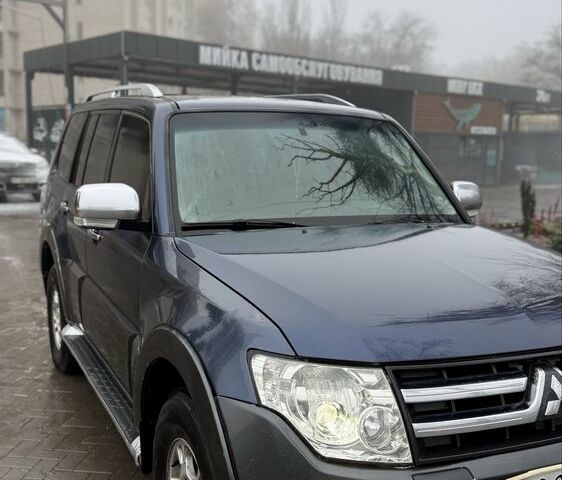 Синій Міцубісі Спейс Вагон, об'ємом двигуна 3 л та пробігом 800 тис. км за 7800 $, фото 1 на Automoto.ua