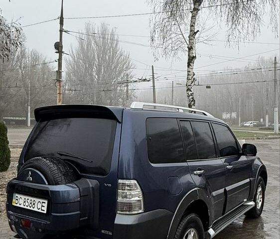 Синій Міцубісі Спейс Вагон, об'ємом двигуна 3 л та пробігом 800 тис. км за 7800 $, фото 4 на Automoto.ua