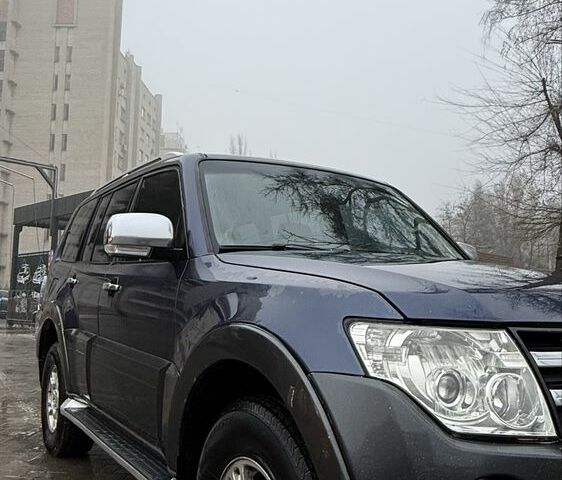 Синій Міцубісі Спейс Вагон, об'ємом двигуна 3 л та пробігом 800 тис. км за 7800 $, фото 5 на Automoto.ua