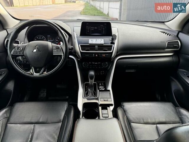 Белый Мицубиси Eclipse Cross, объемом двигателя 1.5 л и пробегом 67 тыс. км за 14400 $, фото 58 на Automoto.ua