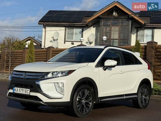 Белый Мицубиси Eclipse Cross, объемом двигателя 1.5 л и пробегом 67 тыс. км за 14400 $, фото 5 на Automoto.ua
