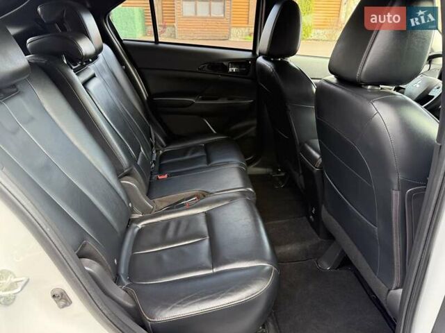 Белый Мицубиси Eclipse Cross, объемом двигателя 1.5 л и пробегом 67 тыс. км за 14400 $, фото 48 на Automoto.ua