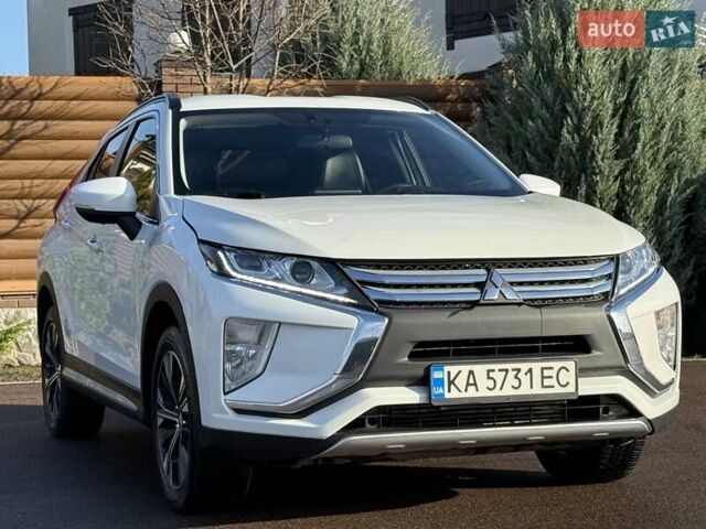 Белый Мицубиси Eclipse Cross, объемом двигателя 1.5 л и пробегом 67 тыс. км за 14400 $, фото 9 на Automoto.ua