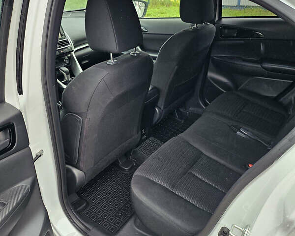 Белый Мицубиси Eclipse Cross, объемом двигателя 1.5 л и пробегом 187 тыс. км за 13999 $, фото 8 на Automoto.ua