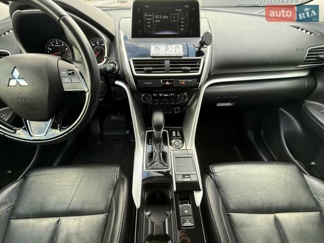 Белый Мицубиси Eclipse Cross, объемом двигателя 1.5 л и пробегом 67 тыс. км за 14400 $, фото 68 на Automoto.ua