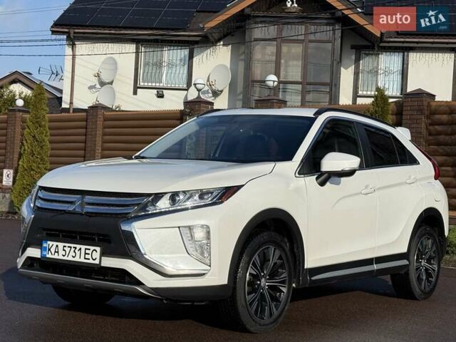 Белый Мицубиси Eclipse Cross, объемом двигателя 1.5 л и пробегом 67 тыс. км за 14400 $, фото 4 на Automoto.ua