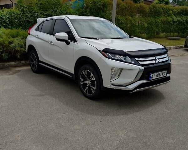 Белый Мицубиси Eclipse Cross, объемом двигателя 1.5 л и пробегом 116 тыс. км за 16600 $, фото 1 на Automoto.ua