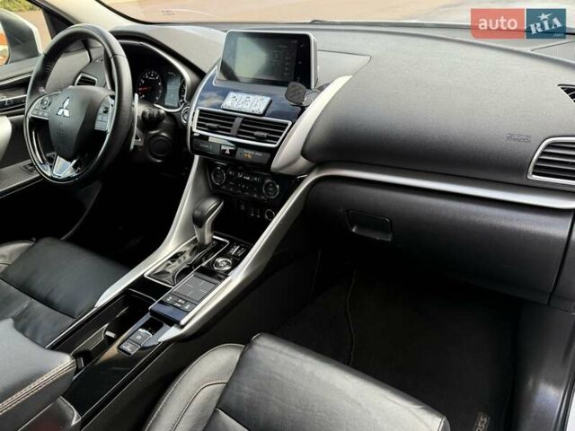 Белый Мицубиси Eclipse Cross, объемом двигателя 1.5 л и пробегом 67 тыс. км за 14400 $, фото 56 на Automoto.ua