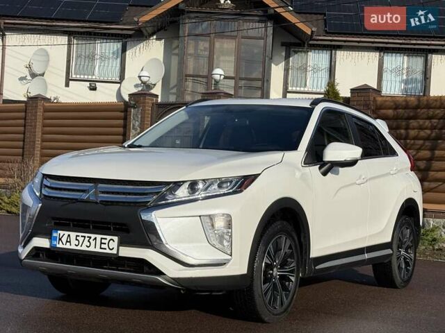 Белый Мицубиси Eclipse Cross, объемом двигателя 1.5 л и пробегом 67 тыс. км за 14400 $, фото 3 на Automoto.ua